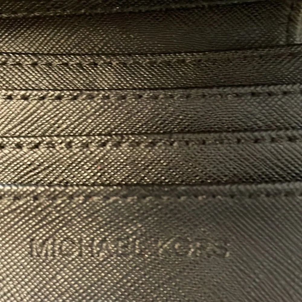 Michael Kors womens wallet black NEW 4 x 4 inches. - Picture 7 of 8
